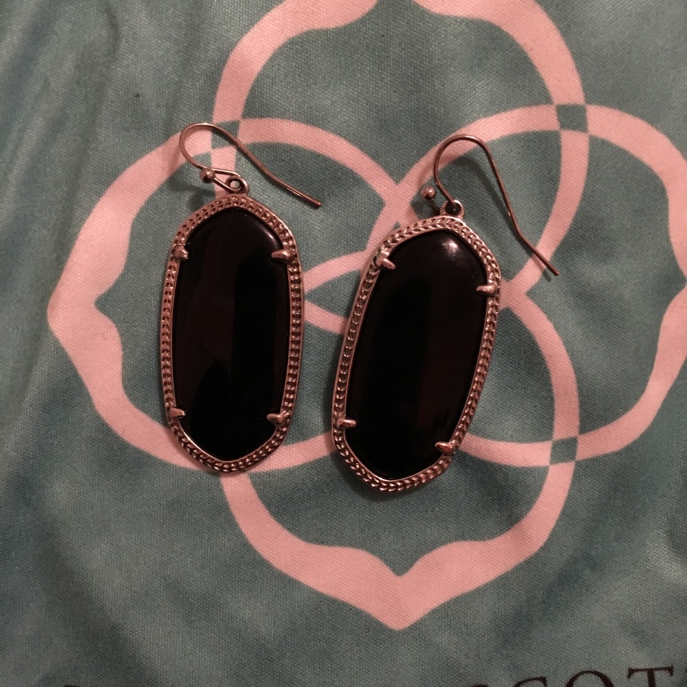 Kendra Scott, Elle silver earrings in black!!